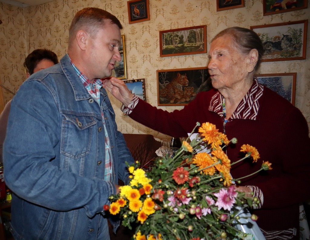 Пучежский муниципальный район Ивановской области | С 95-летним юбилеем  поздравили жительницу г. Пучежа Веру Александровну Рыжикову